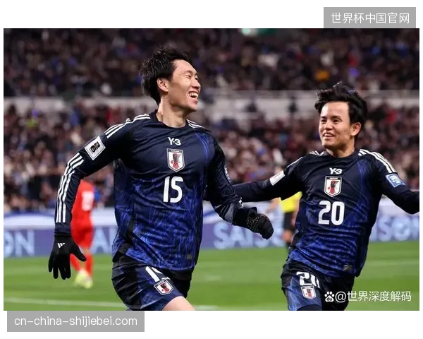 日本队每场小组赛皆为硬仗，森保一的临场战术调整能力将是出线关键